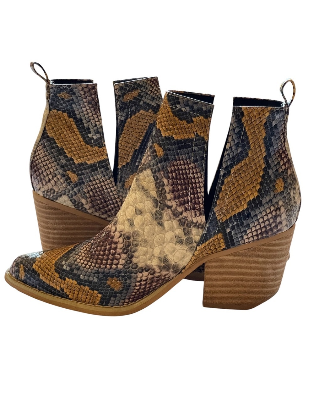 ARIDER GIRLS FAUX SNAKESKIN V CUT BLOCK HEEL BOOTS SZ 6 MED EUC